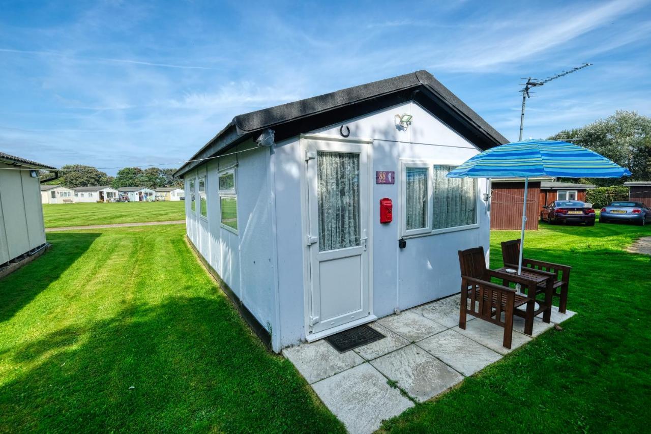 Two Hoots Chalet 먼데슬리 외부 사진